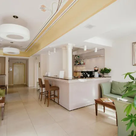 Cora Leon D'oro Hotell