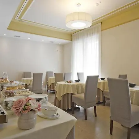 Hotel Cora Leon D'oro CastellʼArquato