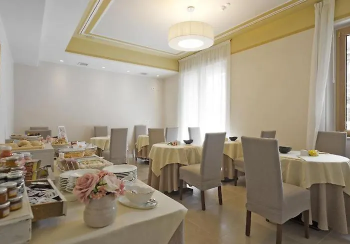 Hotel Cora Leon D'oro CastellʼArquato