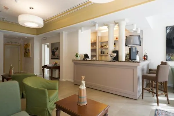 فندق Cora Leon D'oro 3*